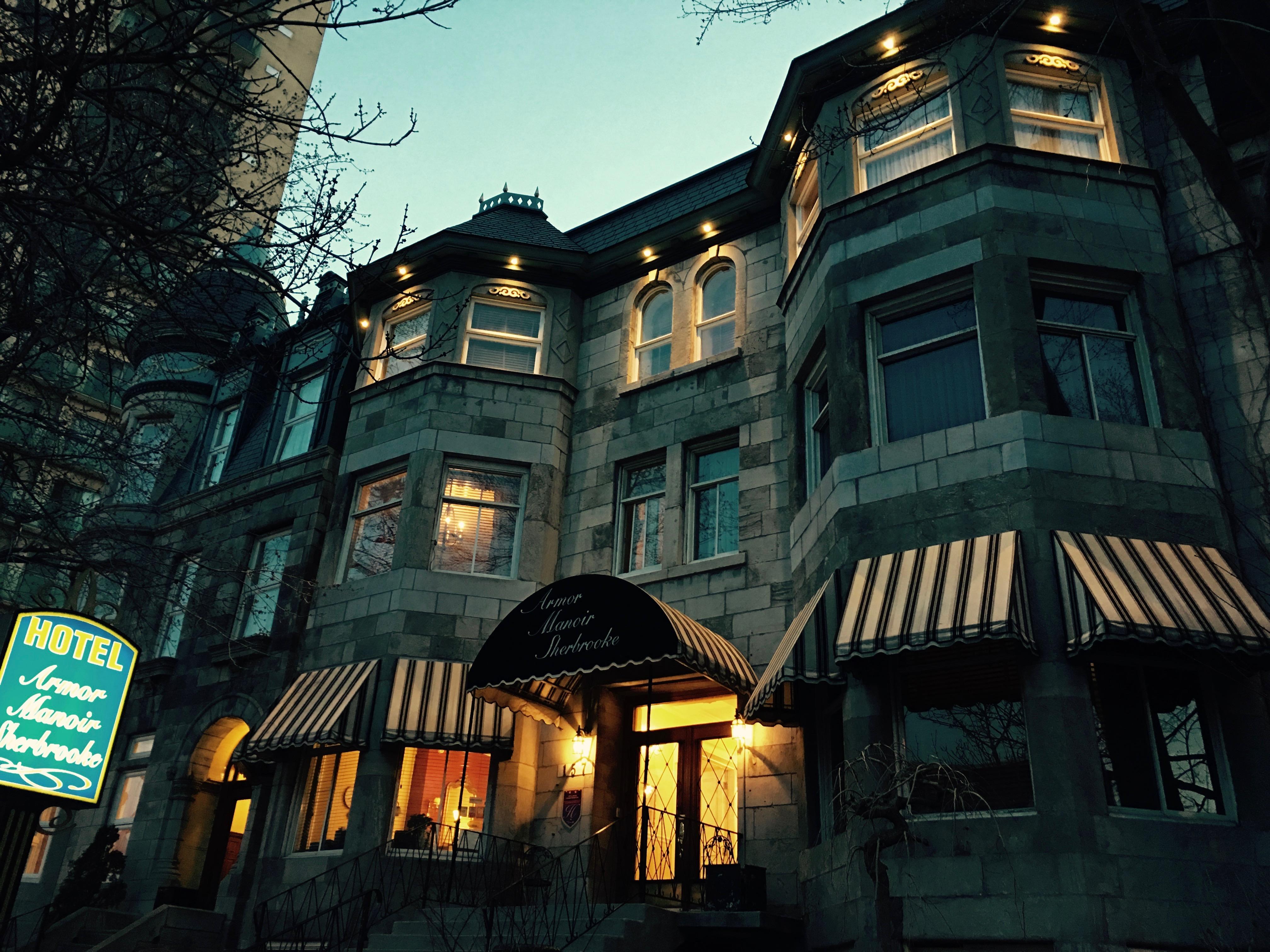 Manoir Sherbrooke Hotel Montreal Exterior photo