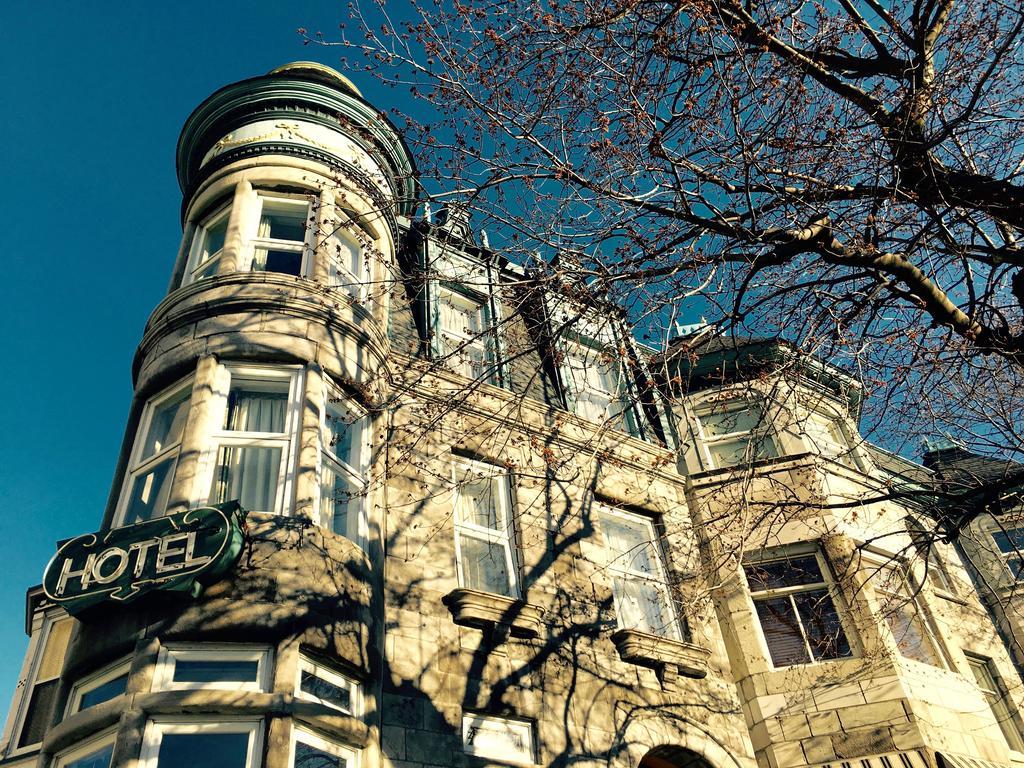 Manoir Sherbrooke Hotel Montreal Exterior photo